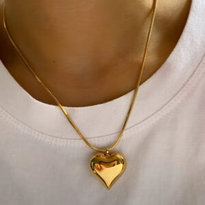 Golden Heart Luxe Pendant Necklace